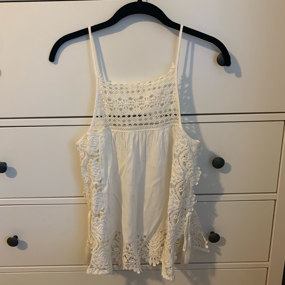 White tank